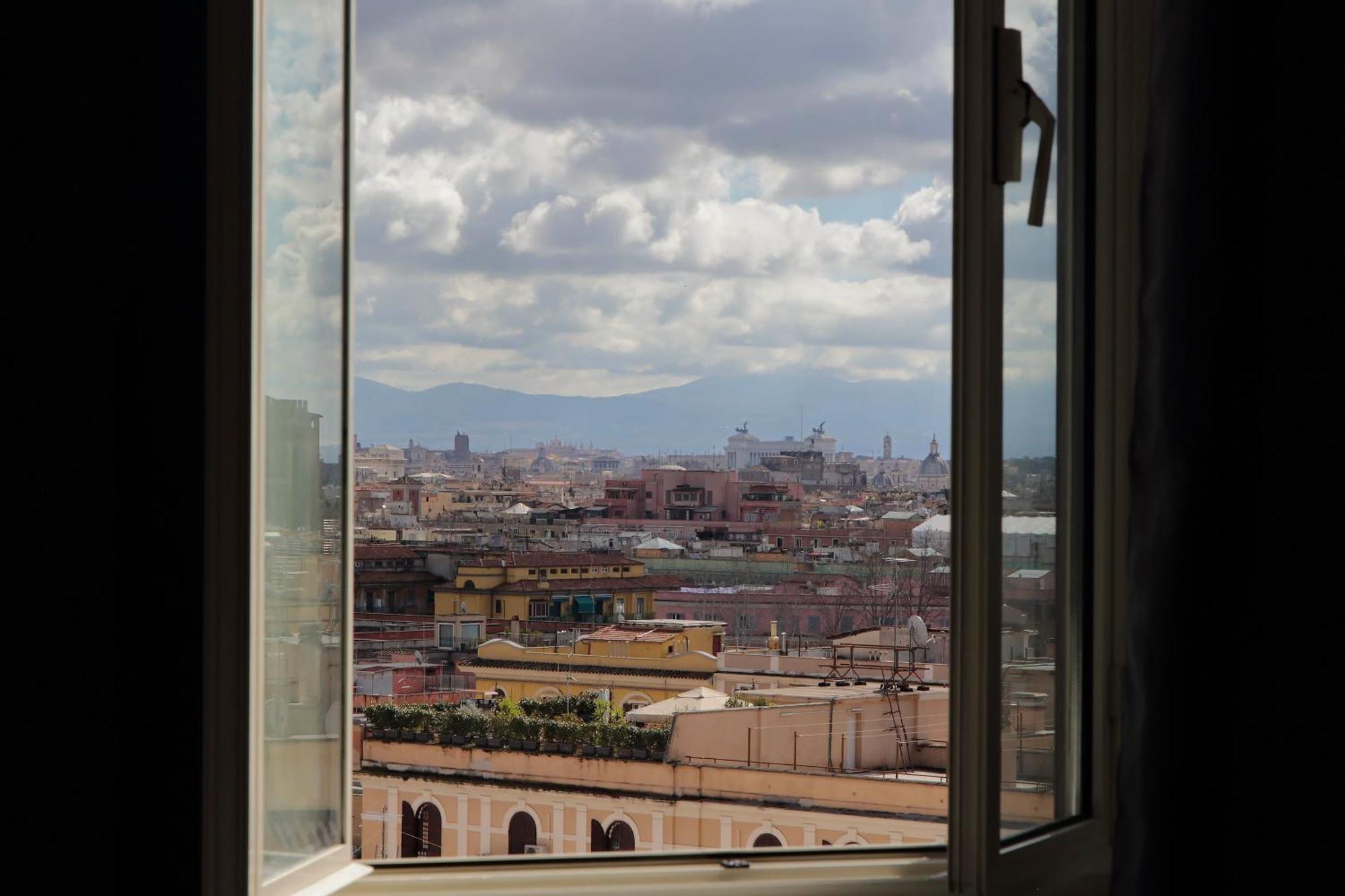 Vatican Guesthouse โรม ภายนอก รูปภาพ